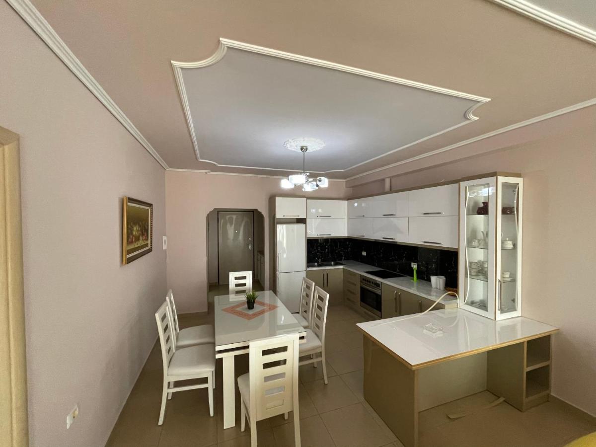 Flower Apartment Sarandë 外观 照片